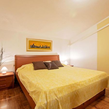Apartmani Gilda ヴルサル エクステリア 写真