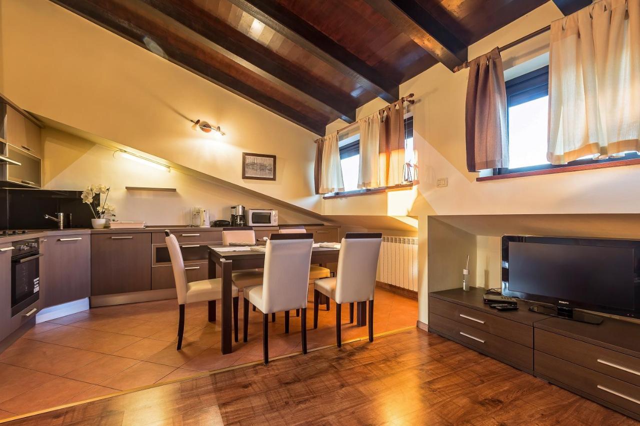 Apartmani Gilda ヴルサル エクステリア 写真