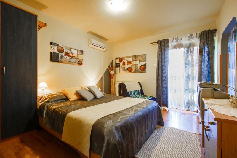 Apartmani Gilda ヴルサル エクステリア 写真